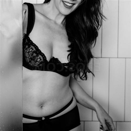 Escort modell Mokhalad, Oberhausen - 7698
