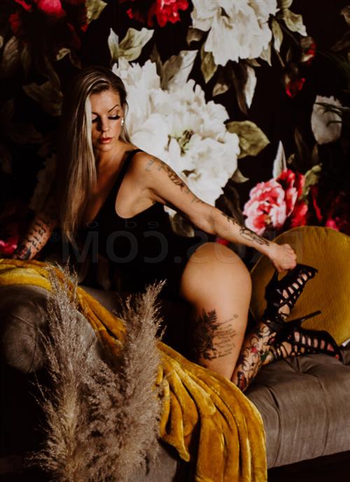 Escort modell Vivel, Neuss - 3950